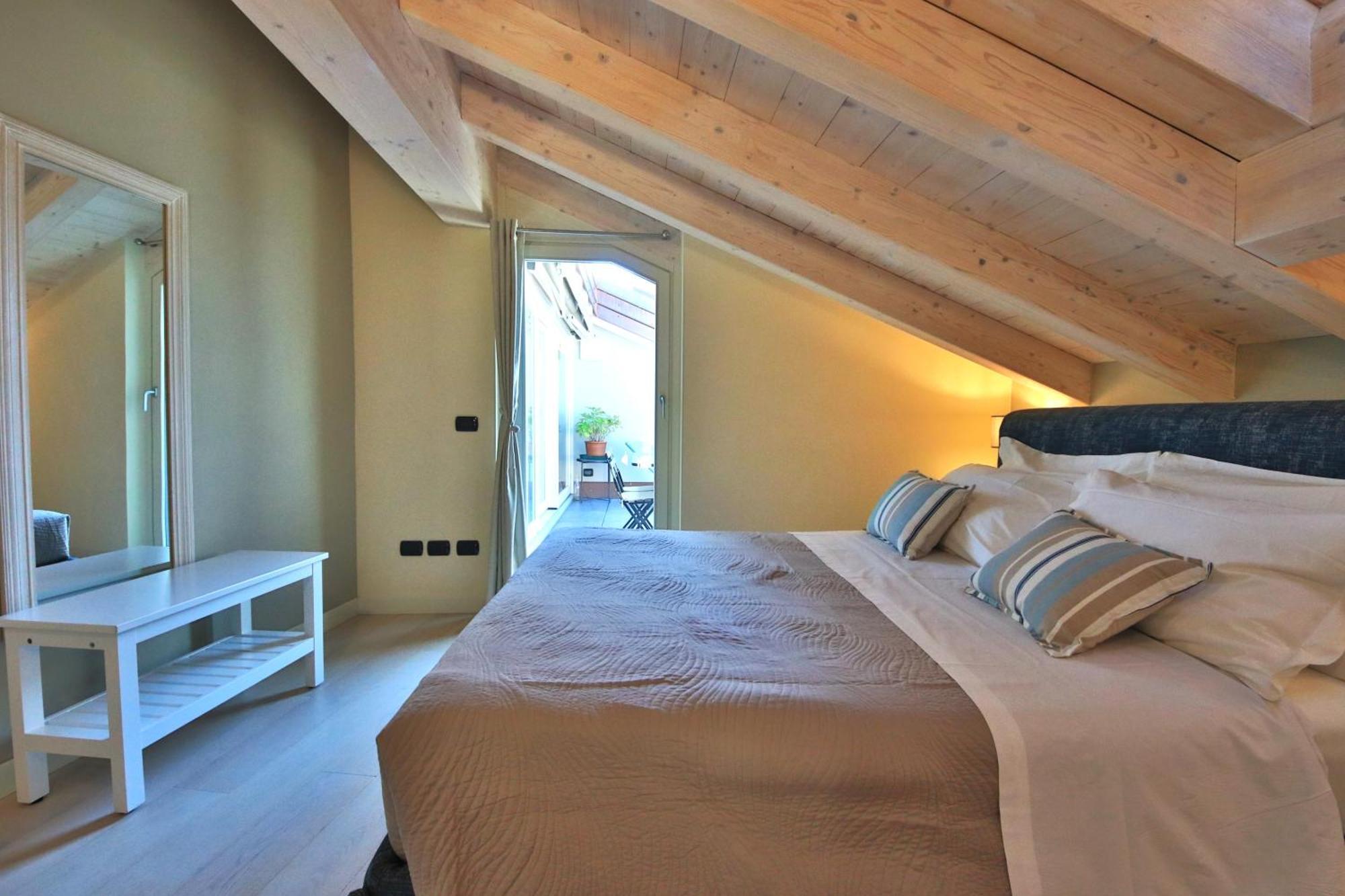 Liszt Attic By Klabhouse Apartment Bellagio Exterior photo